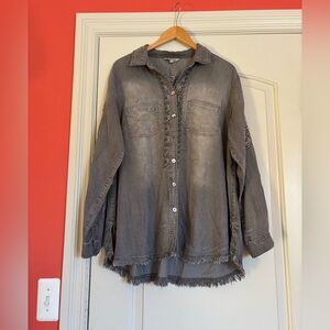 John Mark Gray Embroidered Denim Shirt. Womens 1X.